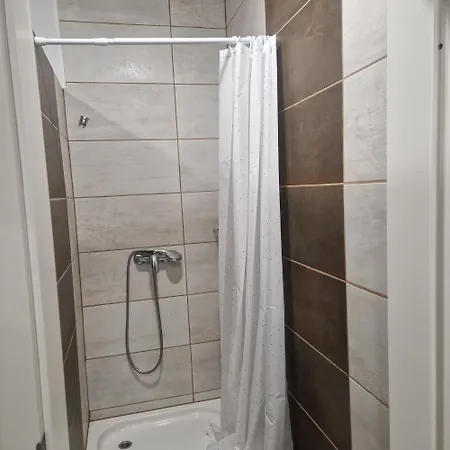 Couette-café Andrejev Dom Na Slemenu Sostanj