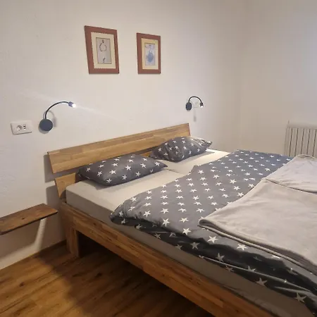 Andrejev Dom Na Slemenu Sostanj