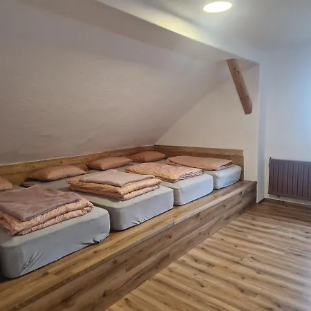 Andrejev Dom Na Slemenu *