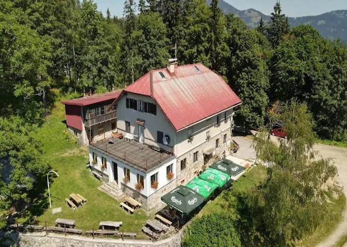 Andrejev Dom Na Slemenu * Sostanj