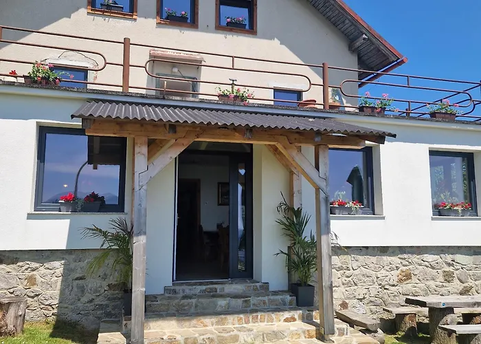 Bed & Breakfast Andrejev Dom Na Slemenu *