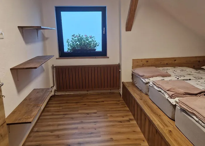 Andrejev Dom Na Slemenu * Sostanj