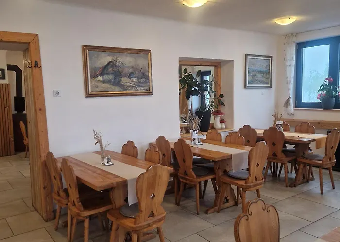 Andrejev Dom Na Slemenu Sostanj