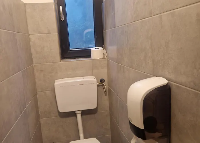 Andrejev Dom Na Slemenu Bed & Breakfast *